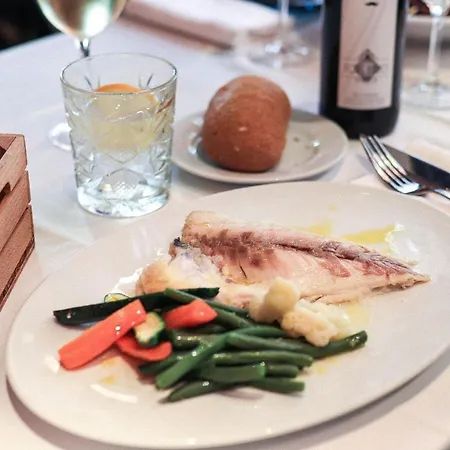 Otel & Restaurant Marina 2*