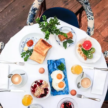 & Restaurant Marina Otel 2*