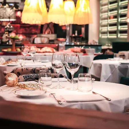 & Restaurant Marina Hotel