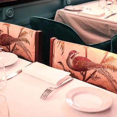 & Restaurant Marina