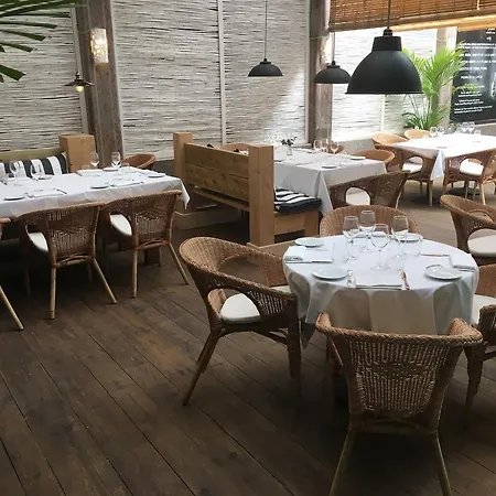 & Restaurant Marina